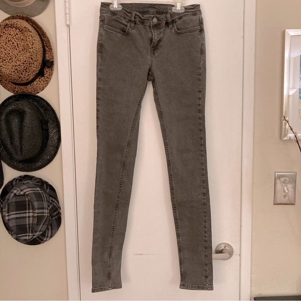 ALL SAINTS WASHED BLACK/DARK GRAY SKINNY JEANS—PRISTINE CONDITION!!!